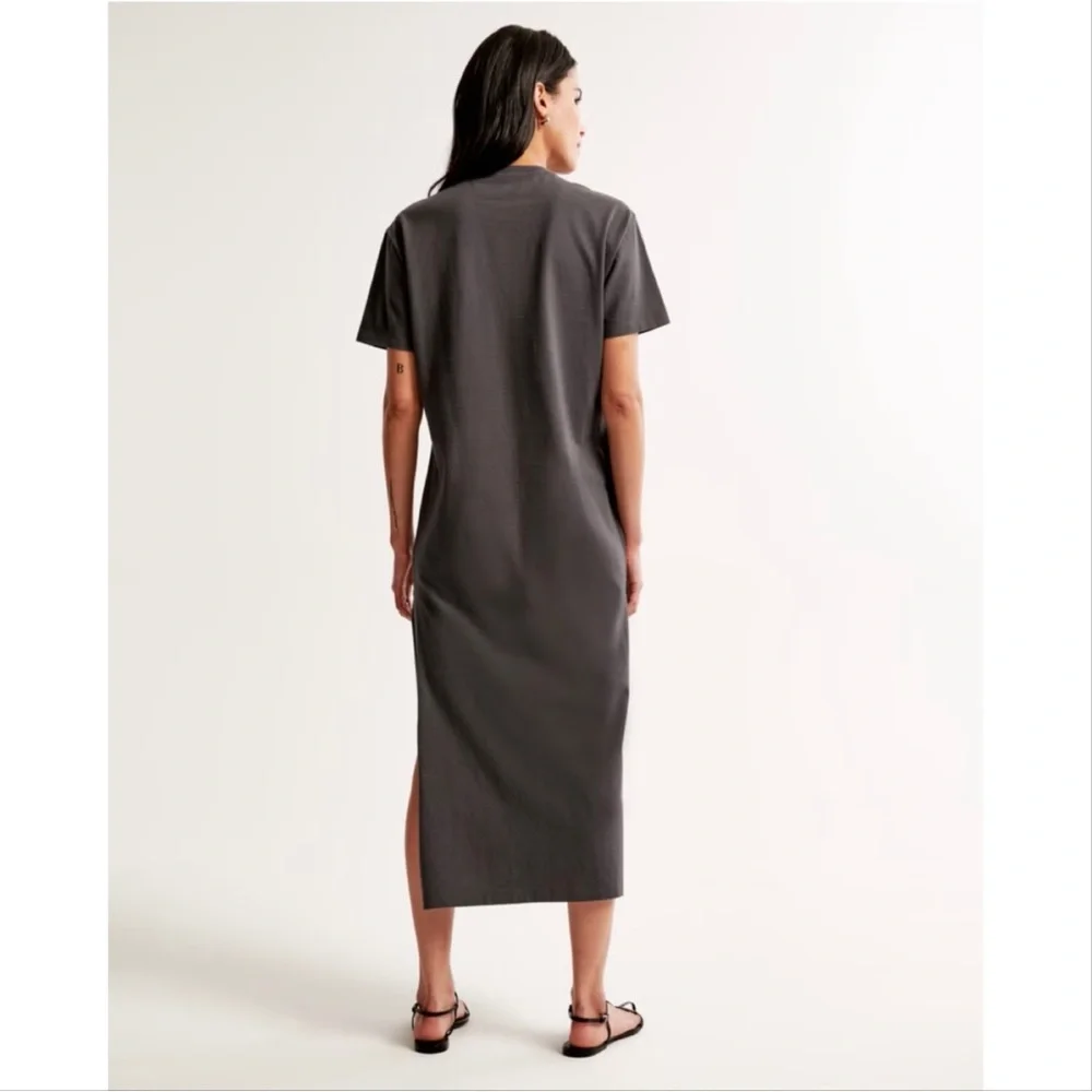 Abercrombie & Fitch T-Shirt Maxi Dress in Dark Gray